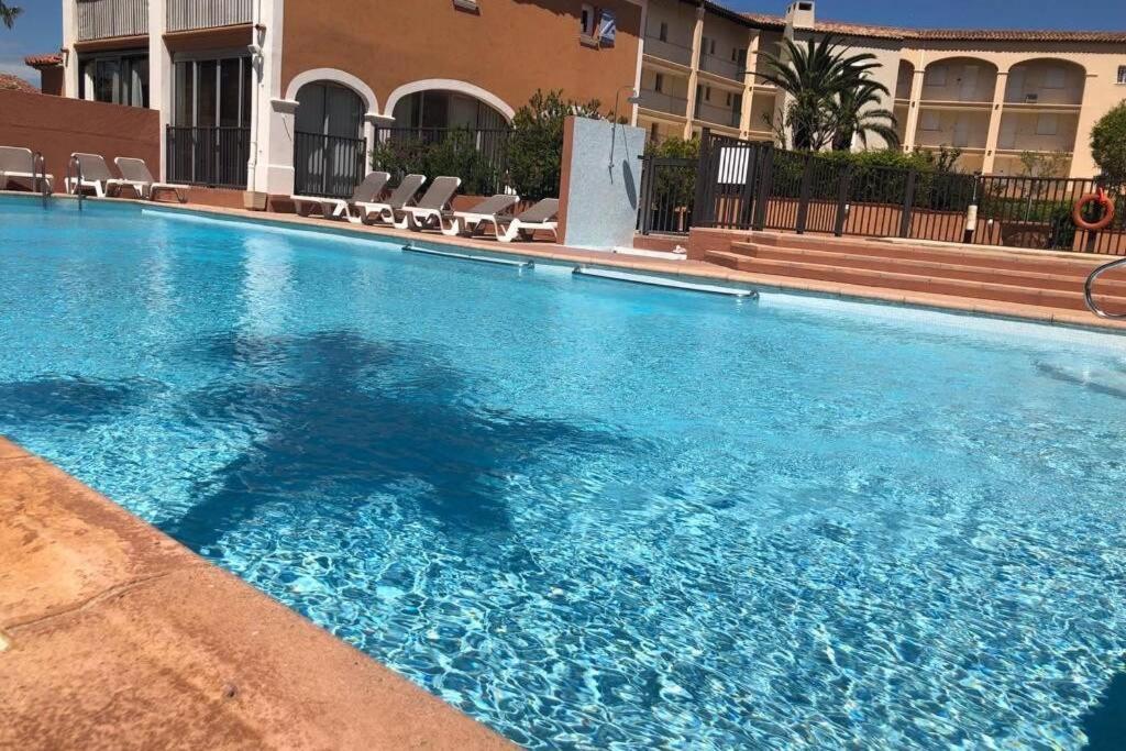 2 Bedrooms, 15 Min Walk To Beach, Ac, Pool & Fiber Internet In A Quiet, Private Gated Domain 5Kms To St Tropez Cogolin Zewnętrze zdjęcie