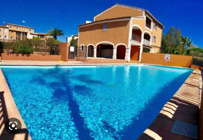 2 Bedrooms, 15 Min Walk To Beach, Ac, Pool & Fiber Internet In A Quiet, Private Gated Domain 5Kms To St Tropez Cogolin Zewnętrze zdjęcie